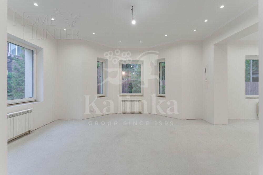 2-этажный коттедж 440 м² без отделки
