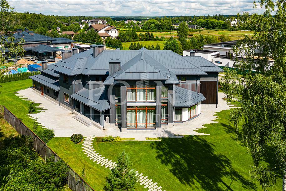 2-этажный коттедж 1 000 м² с отделкой