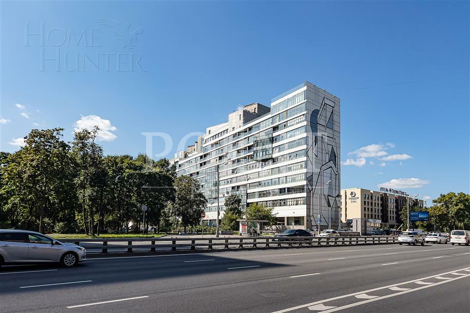 7-КОМН. КВАРТИРА С ОТДЕЛКОЙ 330 М² НА 2 ЭТАЖЕ