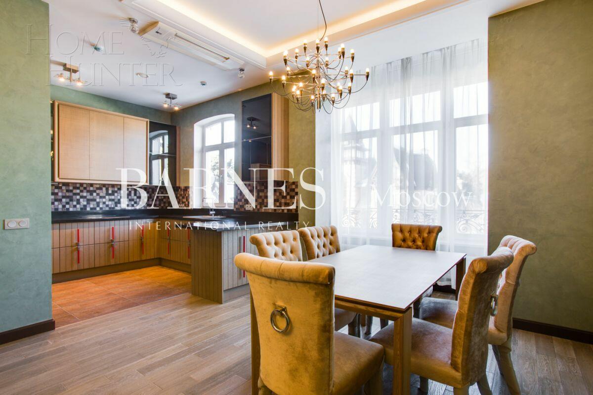 2-этажный таунхаус 213 м² с отделкой