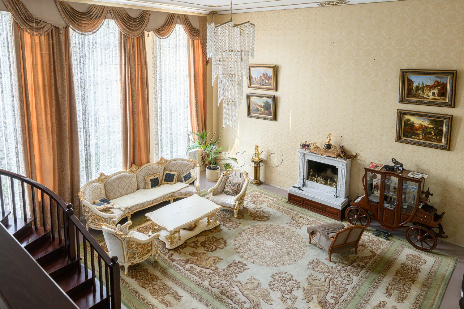 2-этажный коттедж 1 250 м² с отделкой