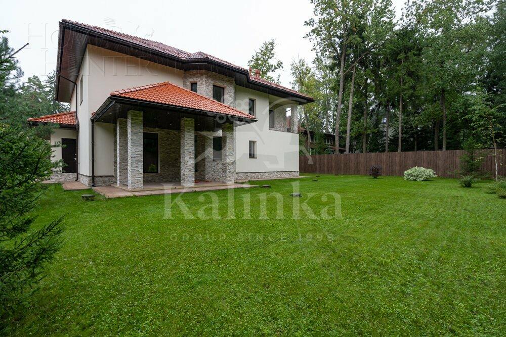 2-этажный коттедж 440 м² без отделки