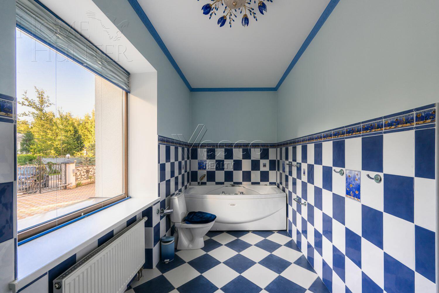 2-этажный коттедж 1 250 м² с отделкой