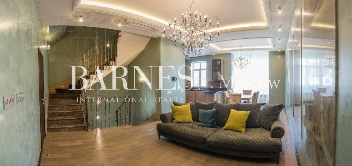 2-этажный таунхаус 213 м² с отделкой