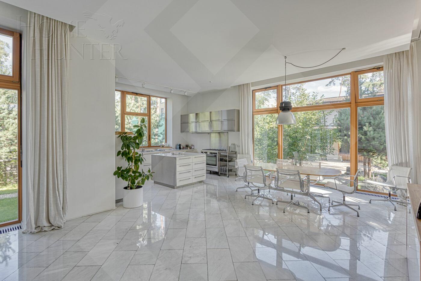 2-этажный коттедж 487.9 м² с отделкой