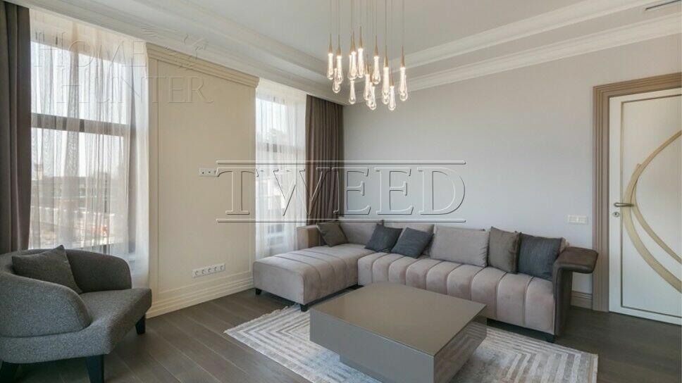 2-этажный коттедж 400 м² с отделкой