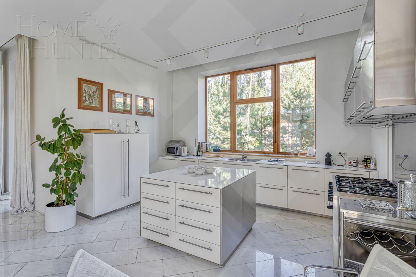 2-этажный коттедж 487.9 м² с отделкой