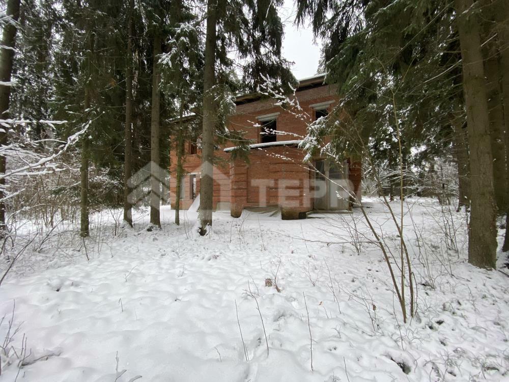 2-этажный коттедж 800 м² без отделки