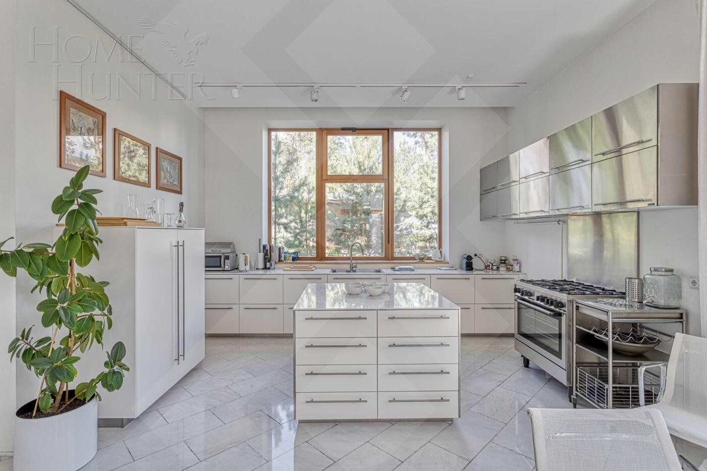 2-этажный коттедж 487.9 м² с отделкой