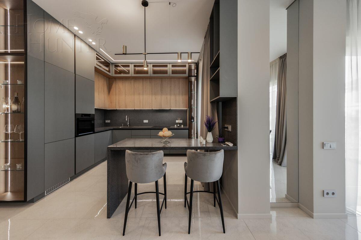 2-этажный коттедж 250 м² с отделкой