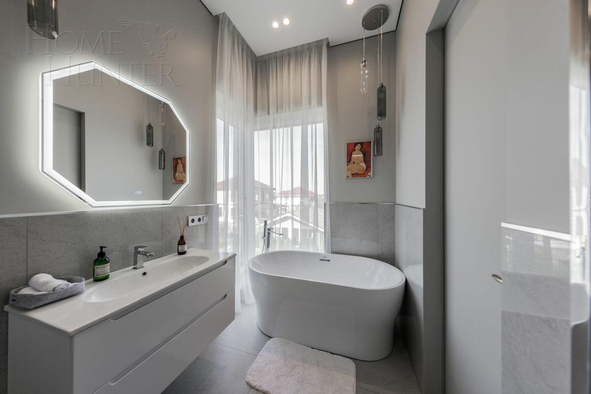 2-этажный коттедж 250 м² с отделкой