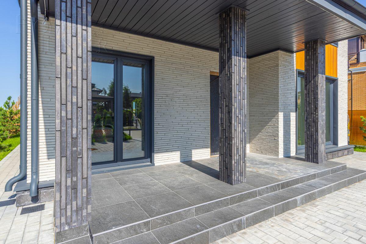 2-этажный коттедж 241 м² без отделки