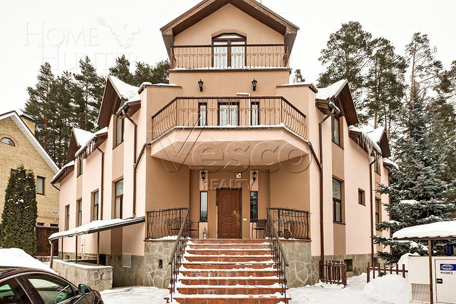 2-этажный коттедж 580 м² с отделкой