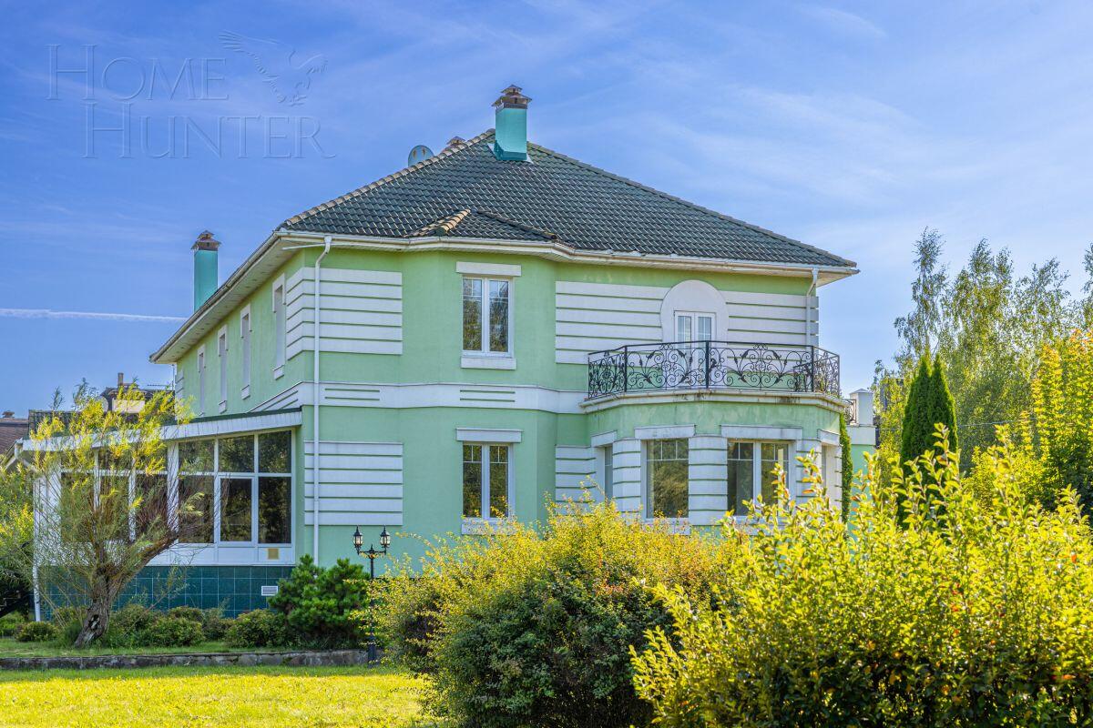 2-этажный коттедж 550 м² с отделкой