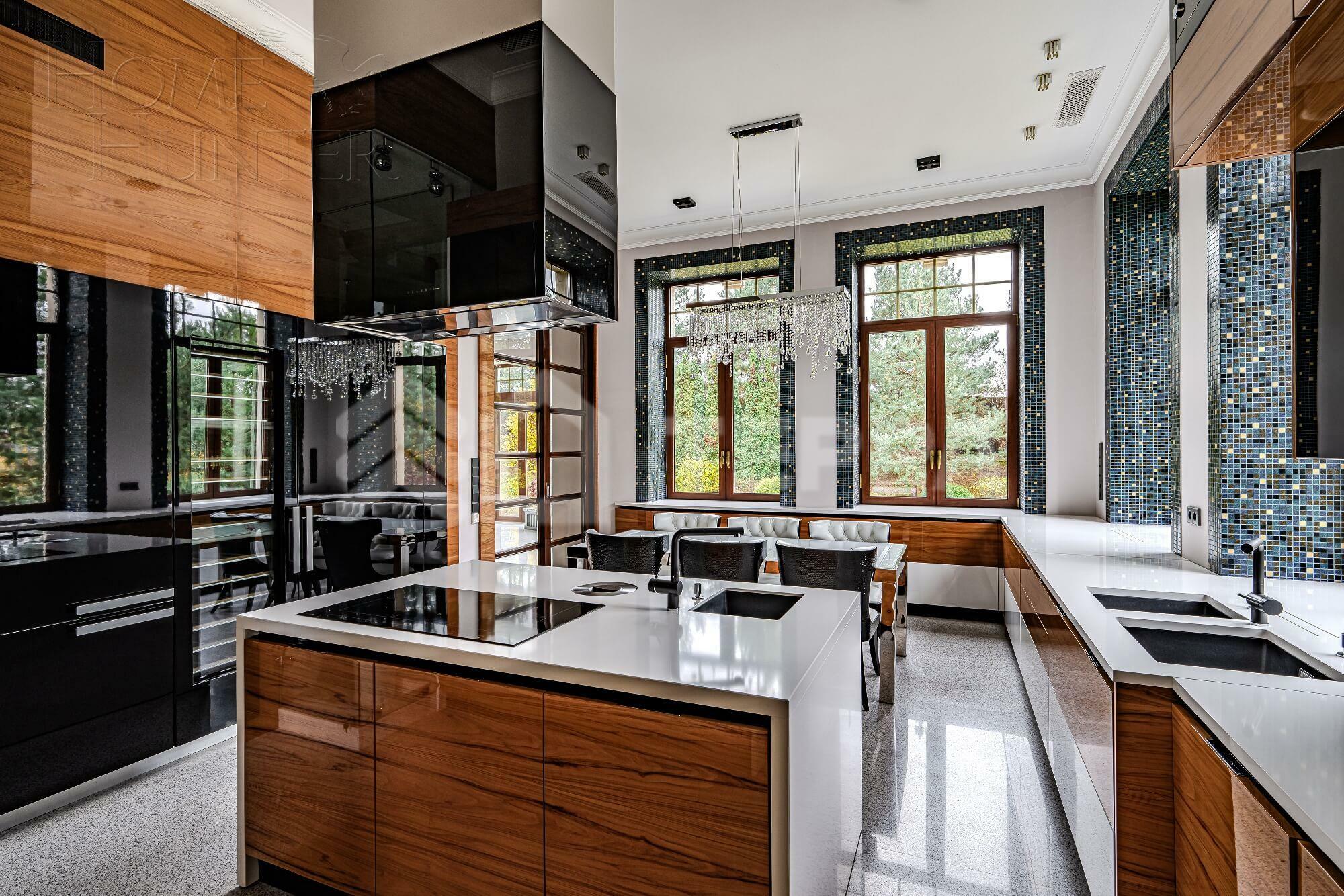 2-этажный коттедж 1 400 м² с отделкой