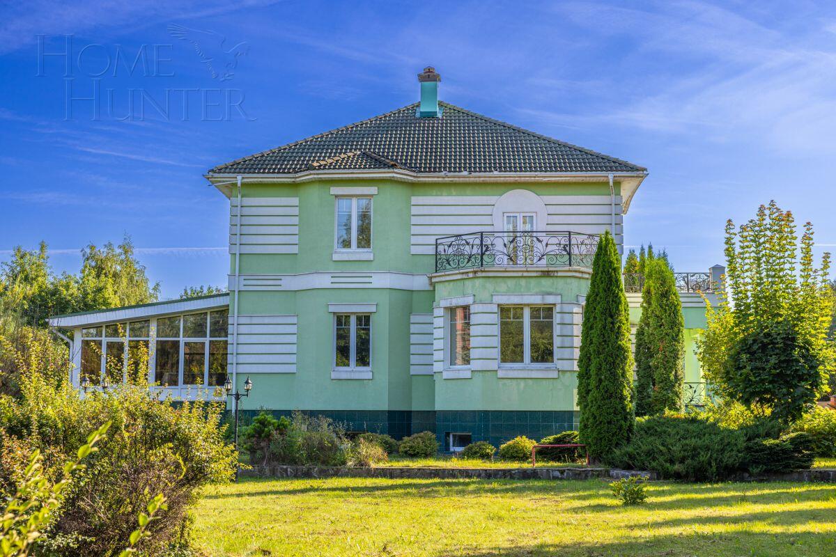 2-этажный коттедж 550 м² с отделкой