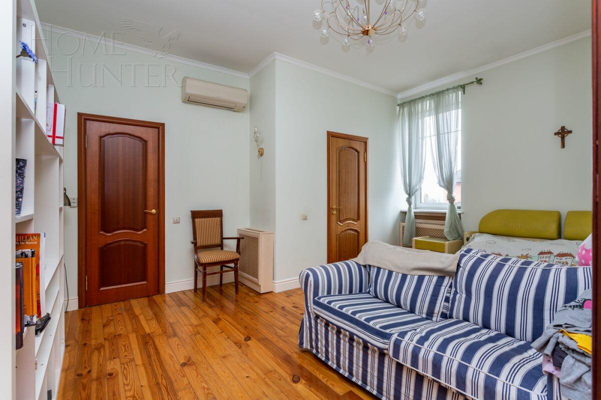 2-этажный коттедж 550 м² с отделкой