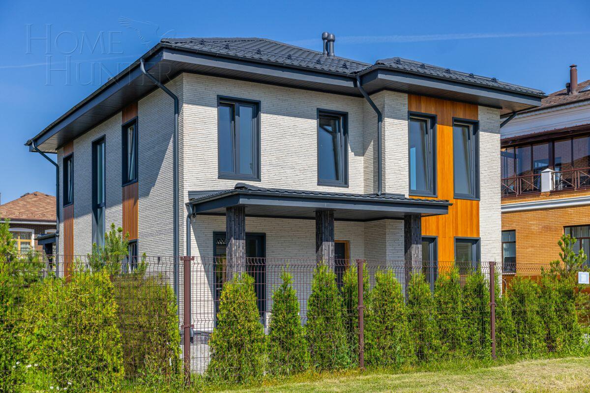 2-этажный коттедж 241 м² без отделки