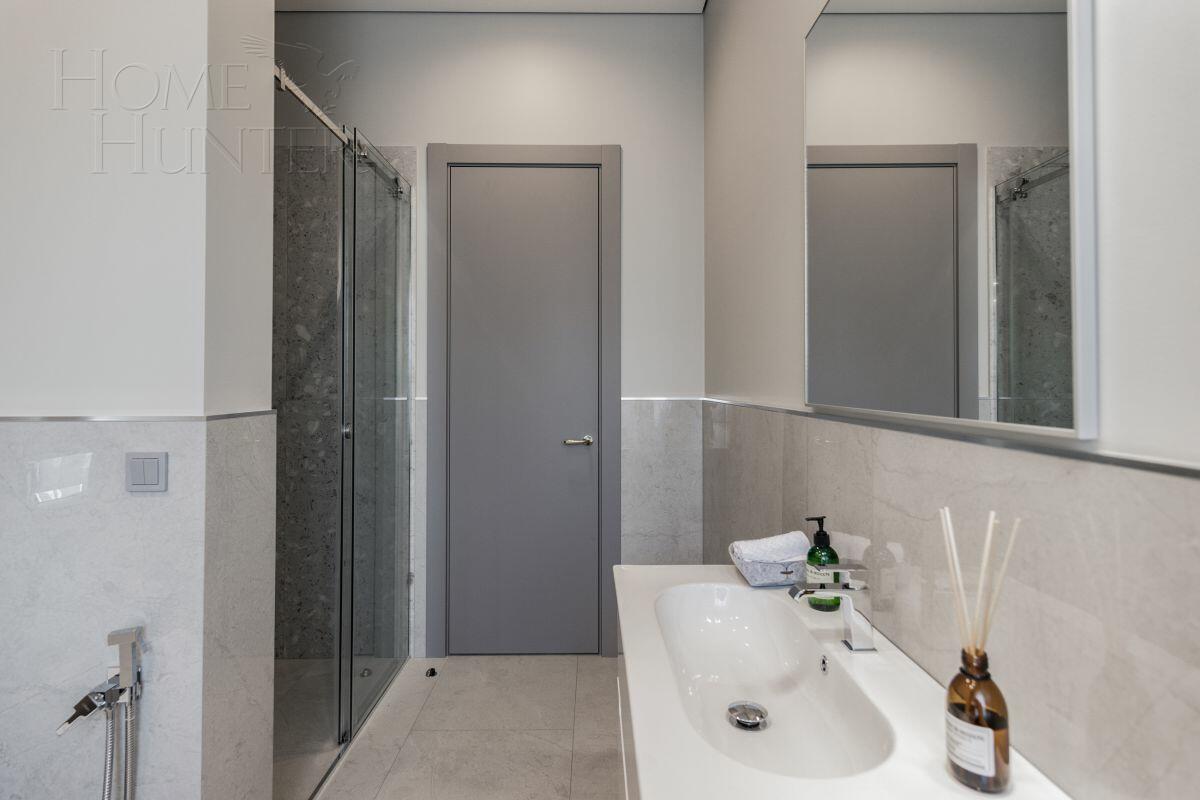 2-этажный коттедж 250 м² с отделкой