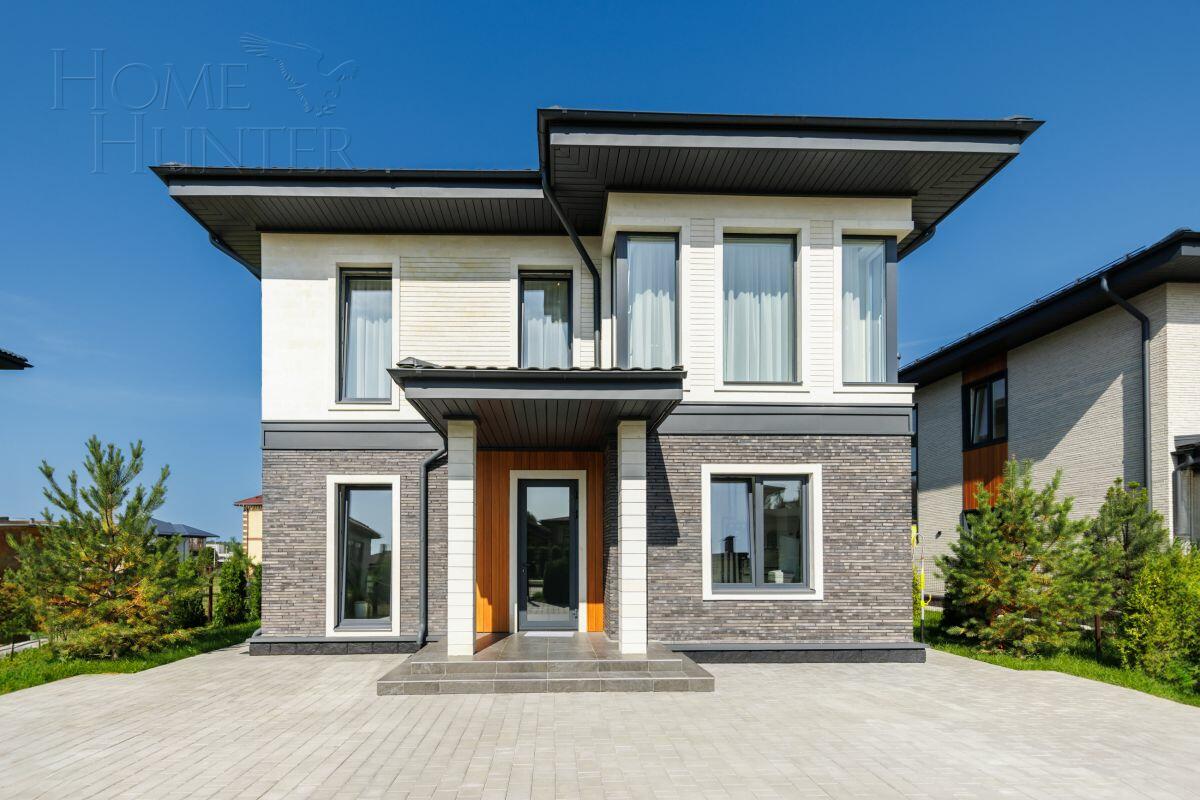 2-этажный коттедж 250 м² с отделкой