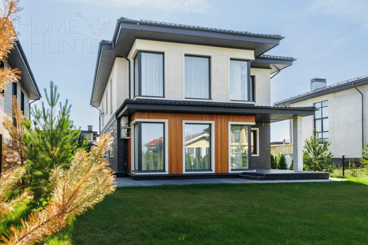 2-этажный коттедж 250 м² с отделкой