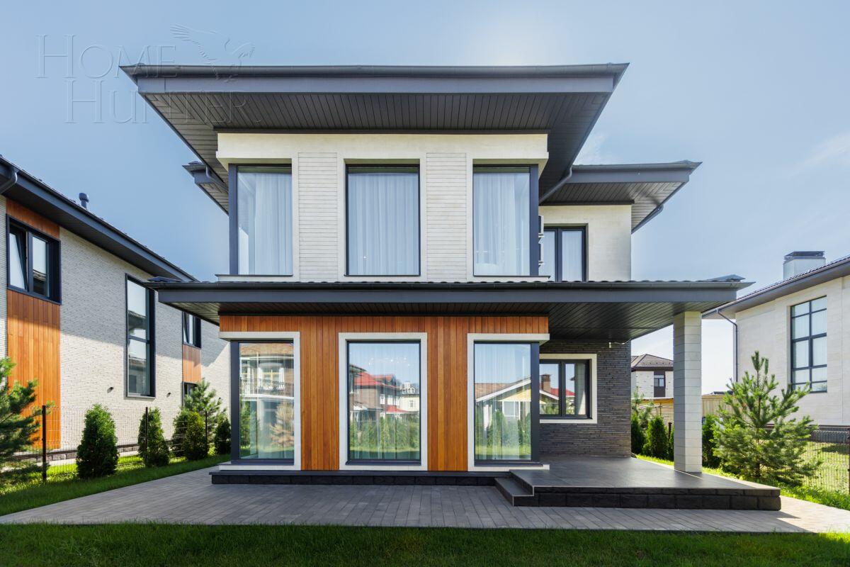 2-этажный коттедж 250 м² с отделкой