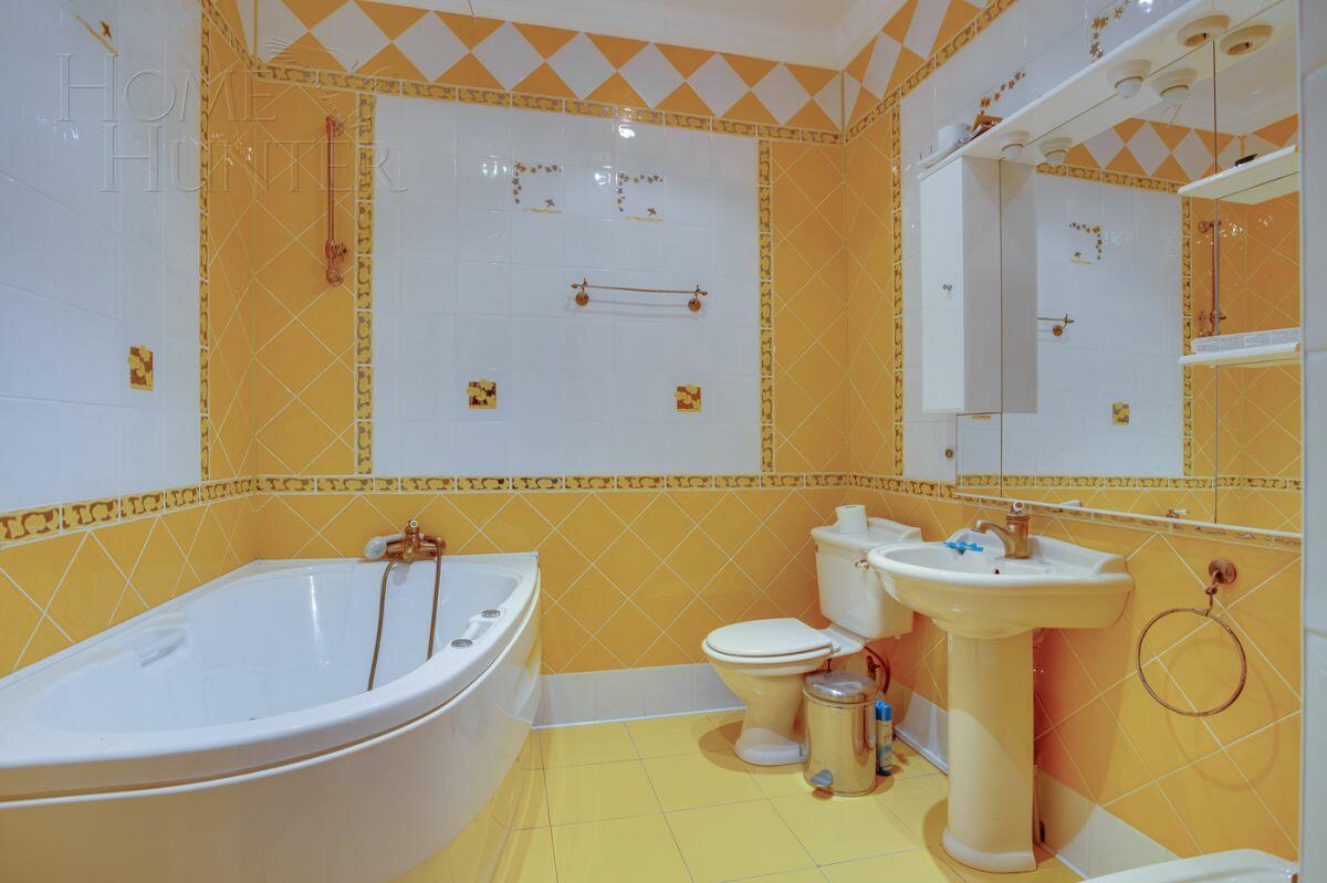 2-этажный коттедж 550 м² с отделкой