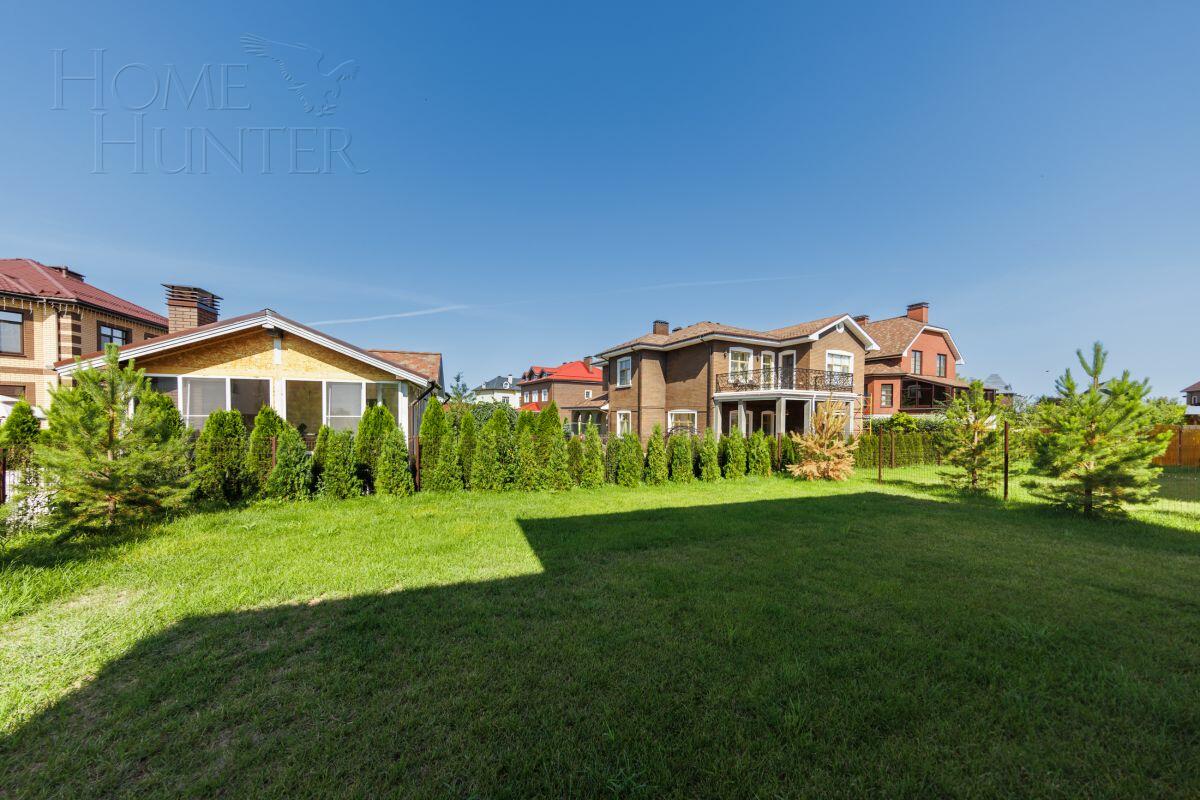 2-этажный коттедж 250 м² с отделкой