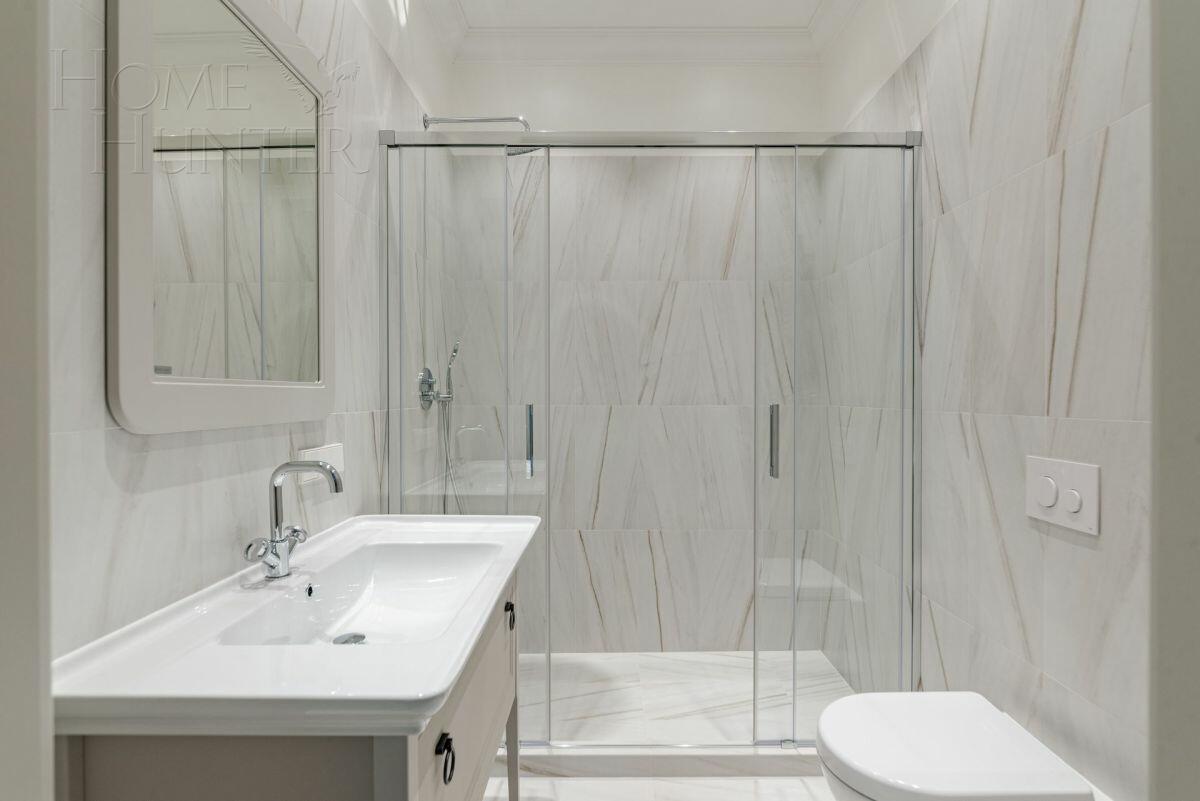 2-этажный коттедж 1 250 м² с отделкой