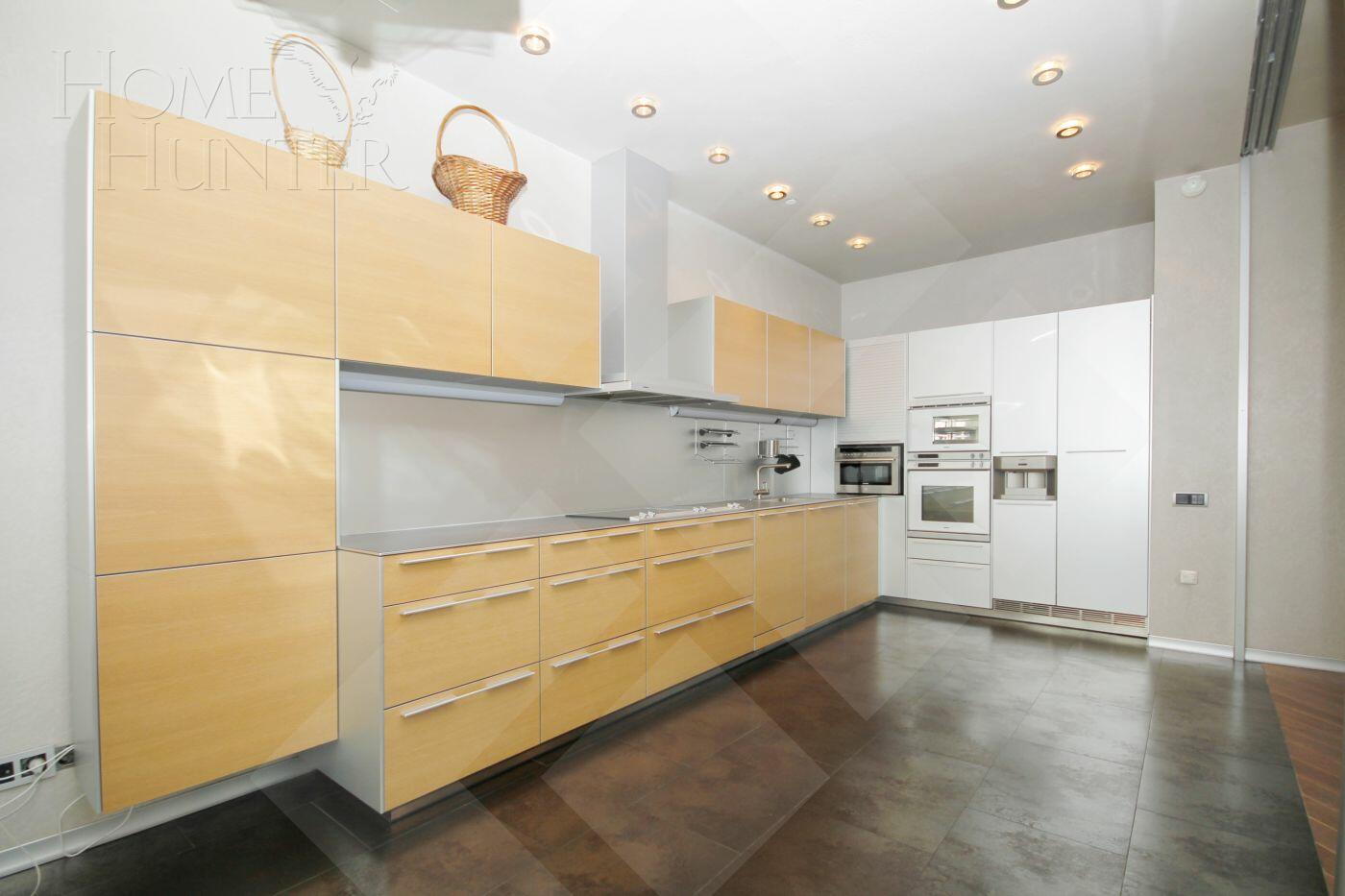 4-КОМН. КВАРТИРА С ОТДЕЛКОЙ 180 М² НА 34 ЭТАЖЕ