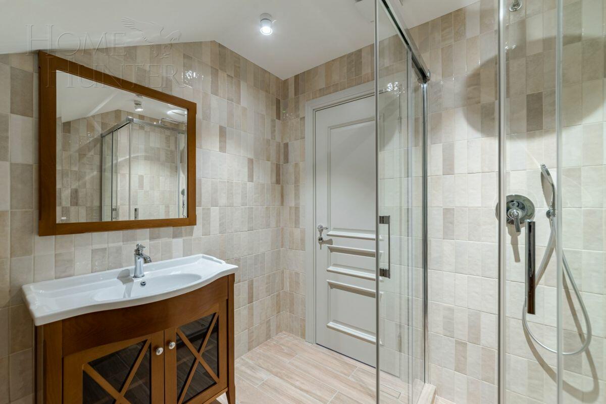 2-этажный коттедж 1 250 м² с отделкой