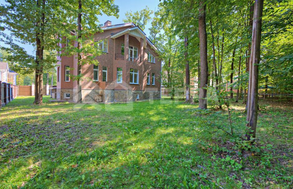 2-этажный коттедж 383 м² без отделки