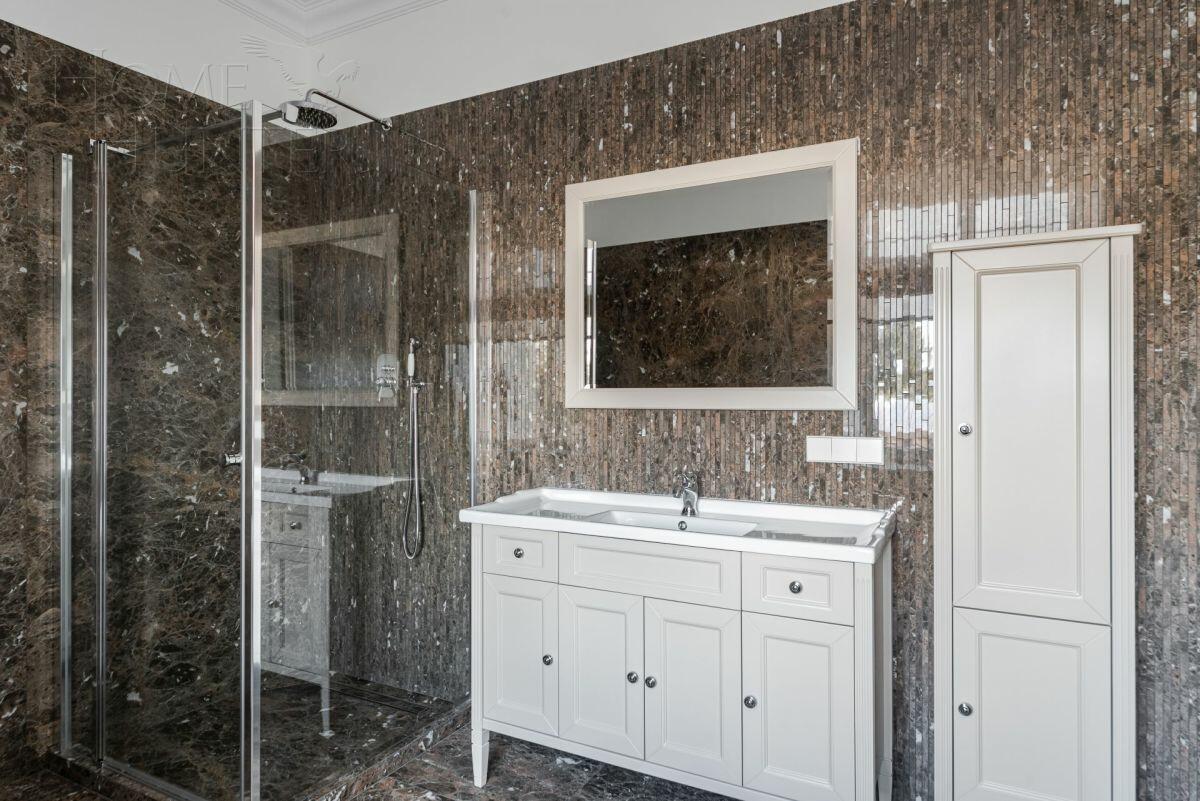 2-этажный коттедж 1 250 м² с отделкой