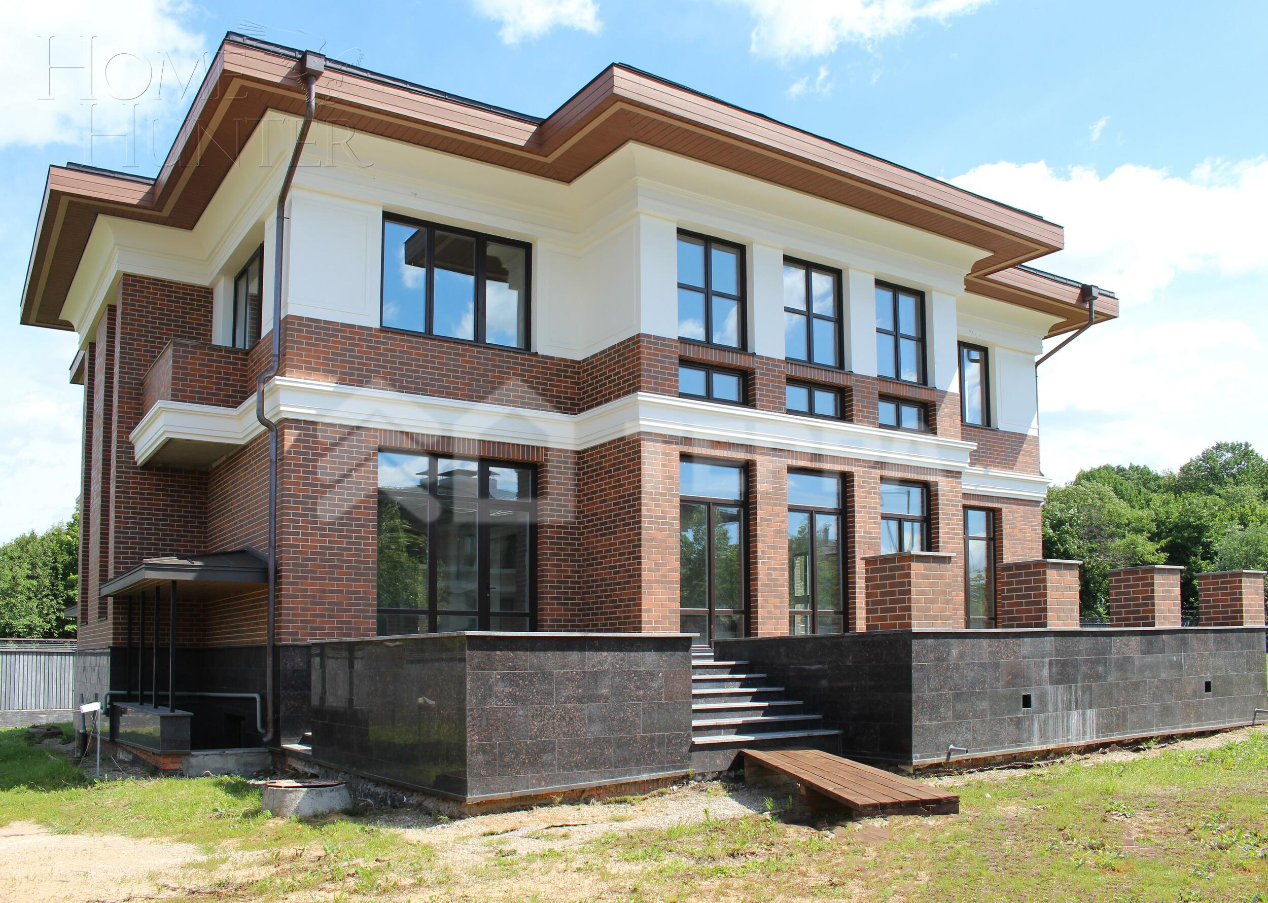 2-этажный коттедж 862 м² без отделки