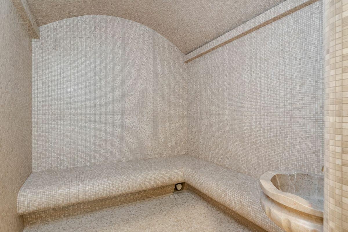 2-этажный коттедж 1 250 м² с отделкой