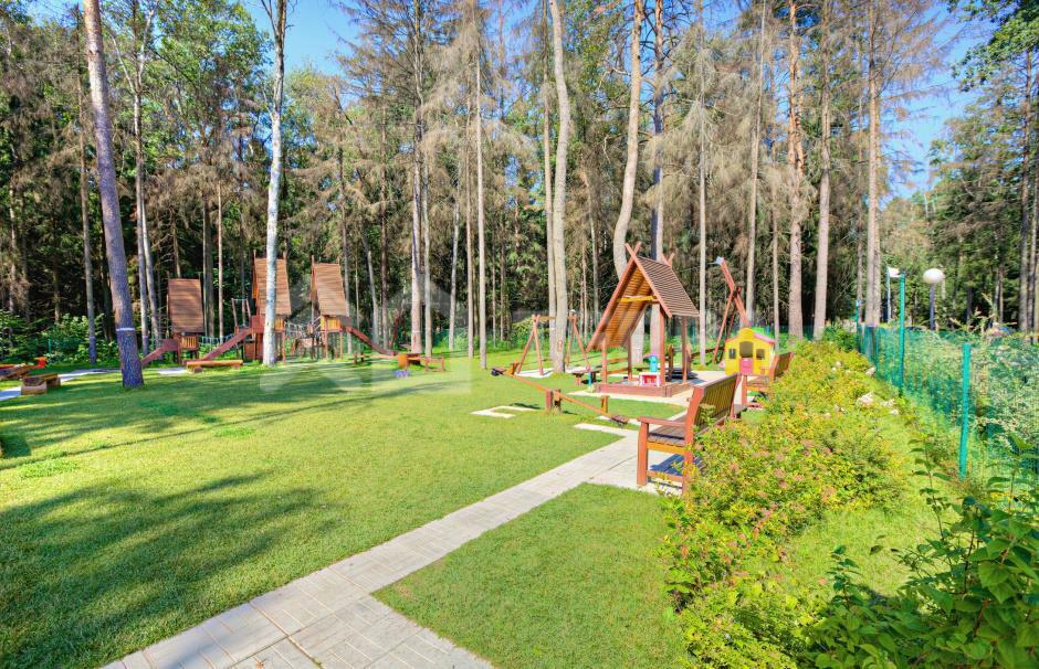 2-этажный коттедж 383 м² без отделки