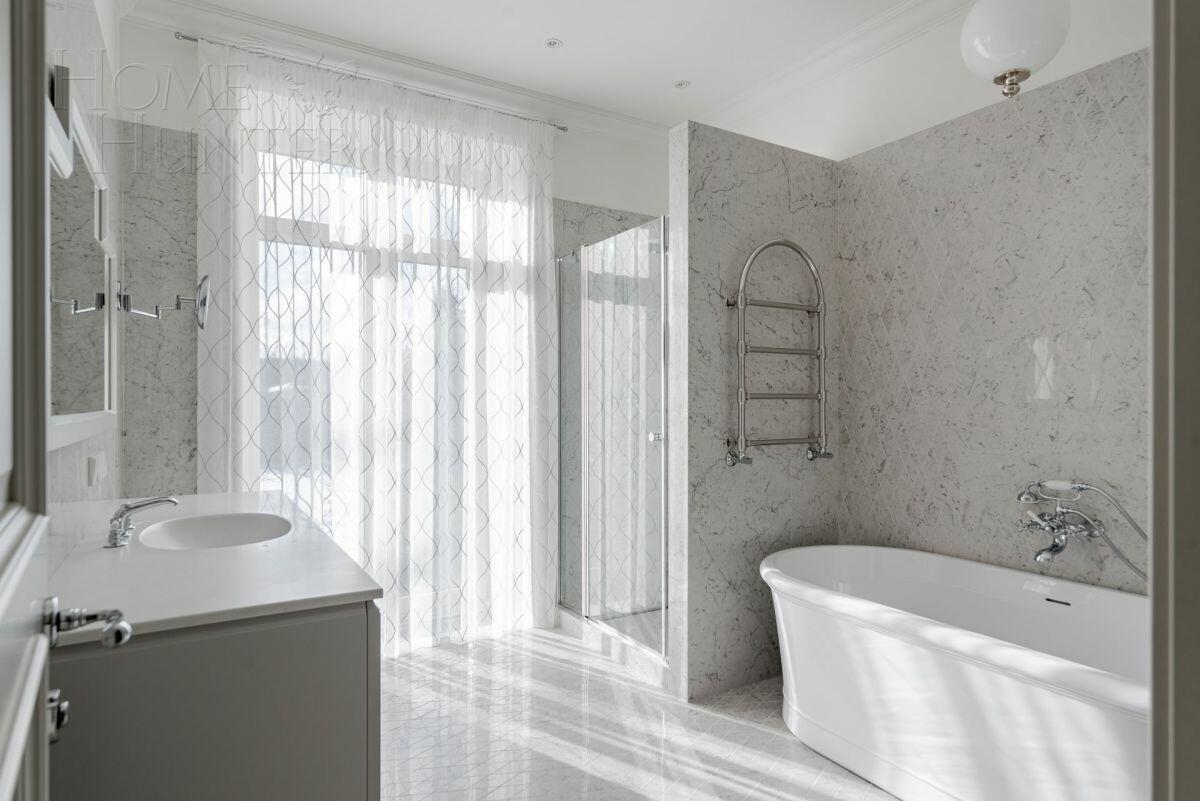 2-этажный коттедж 1 250 м² с отделкой