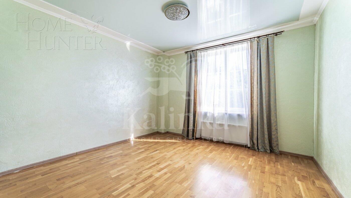4-КОМН. КВАРТИРА С ОТДЕЛКОЙ 190 М² НА 1 ЭТАЖЕ