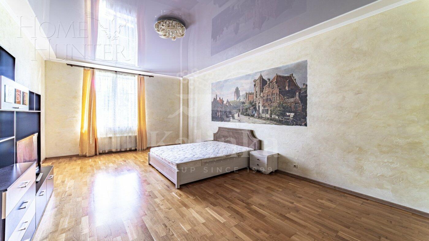 4-КОМН. КВАРТИРА С ОТДЕЛКОЙ 190 М² НА 1 ЭТАЖЕ