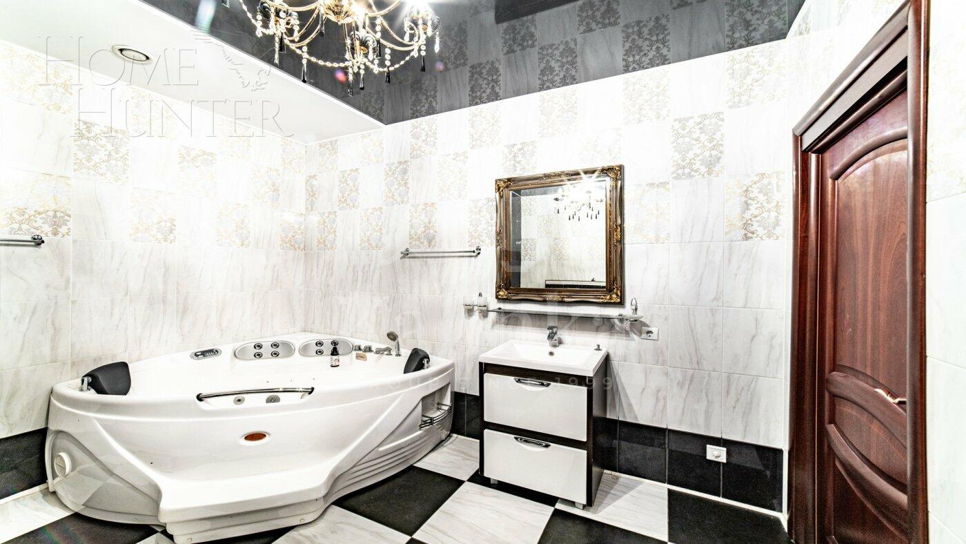 4-КОМН. КВАРТИРА С ОТДЕЛКОЙ 190 М² НА 1 ЭТАЖЕ