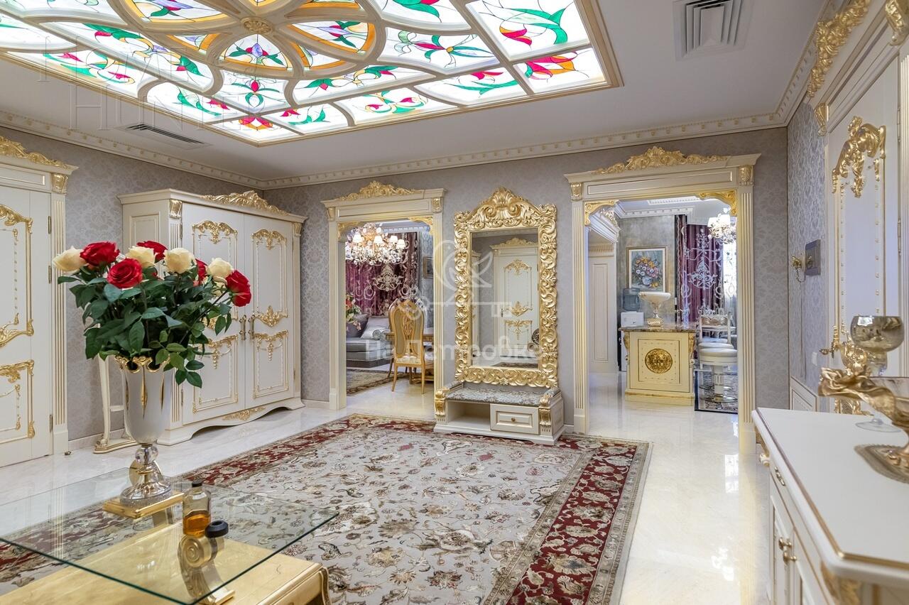 3-КОМН. КВАРТИРА С ОТДЕЛКОЙ 182.7 М² НА 2 ЭТАЖЕ