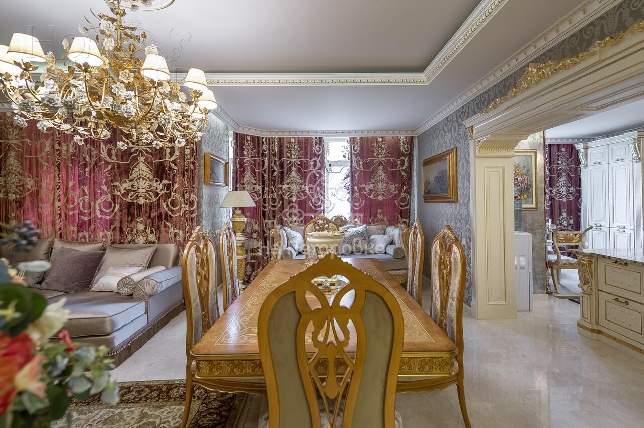 3-КОМН. КВАРТИРА С ОТДЕЛКОЙ 182.7 М² НА 2 ЭТАЖЕ