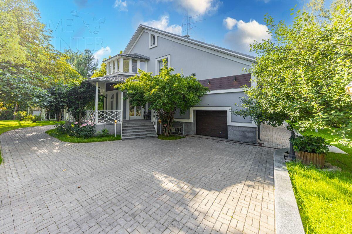 2-этажный коттедж 443 м² с отделкой