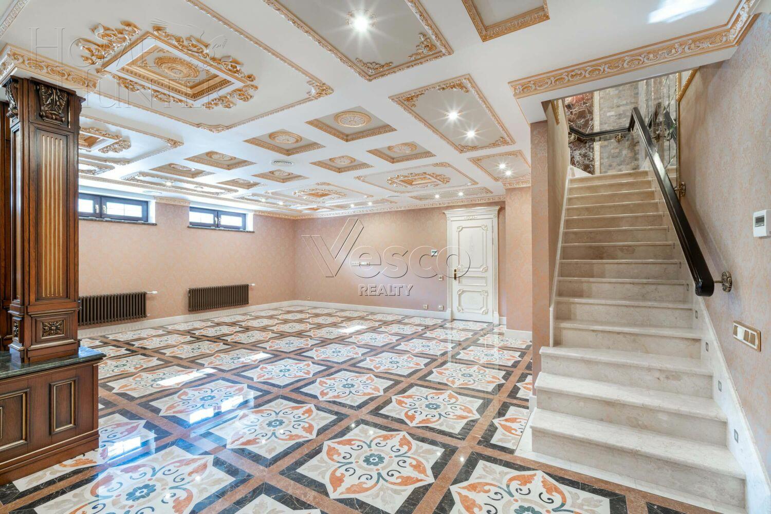 2-этажный коттедж 785 м² с отделкой