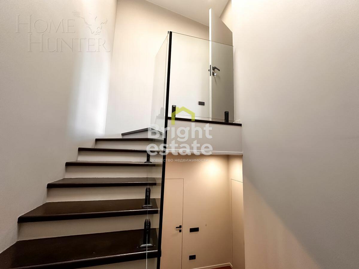 3-этажный таунхаус 112 м² с отделкой