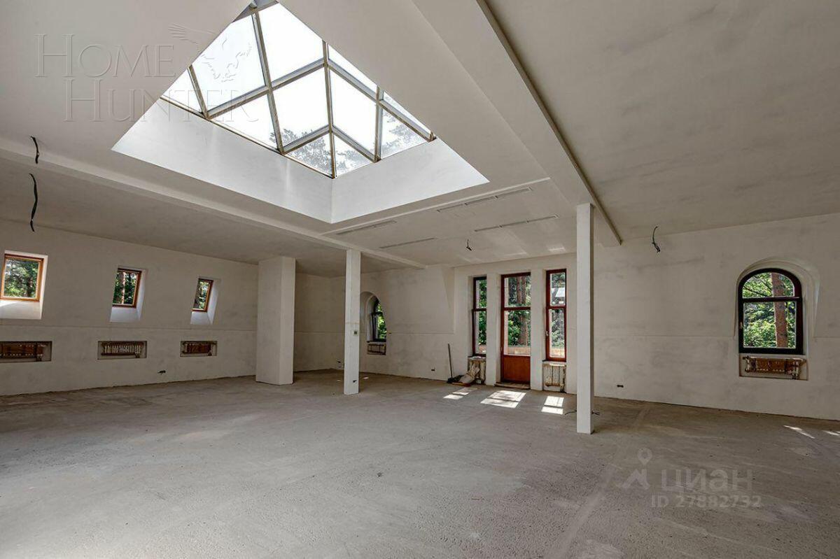 2-этажный коттедж 1 045 м² без отделки