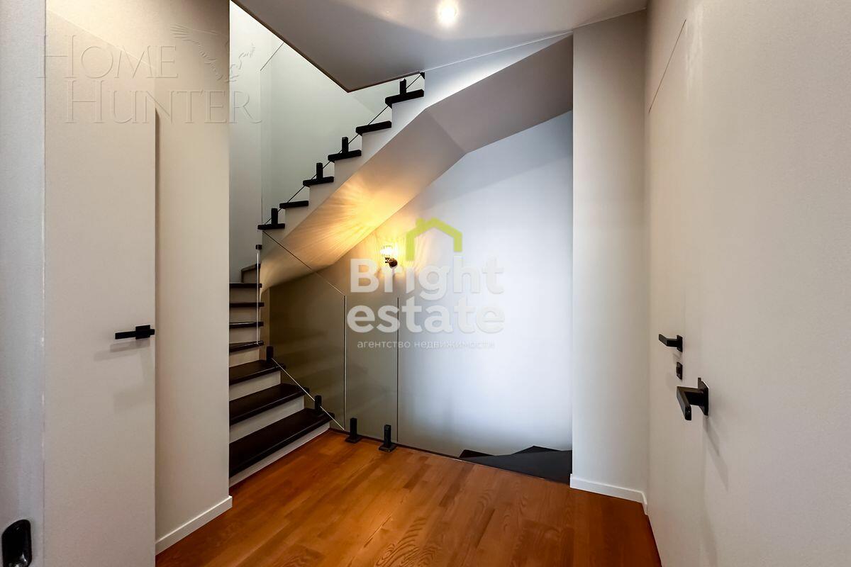 3-этажный таунхаус 112 м² с отделкой