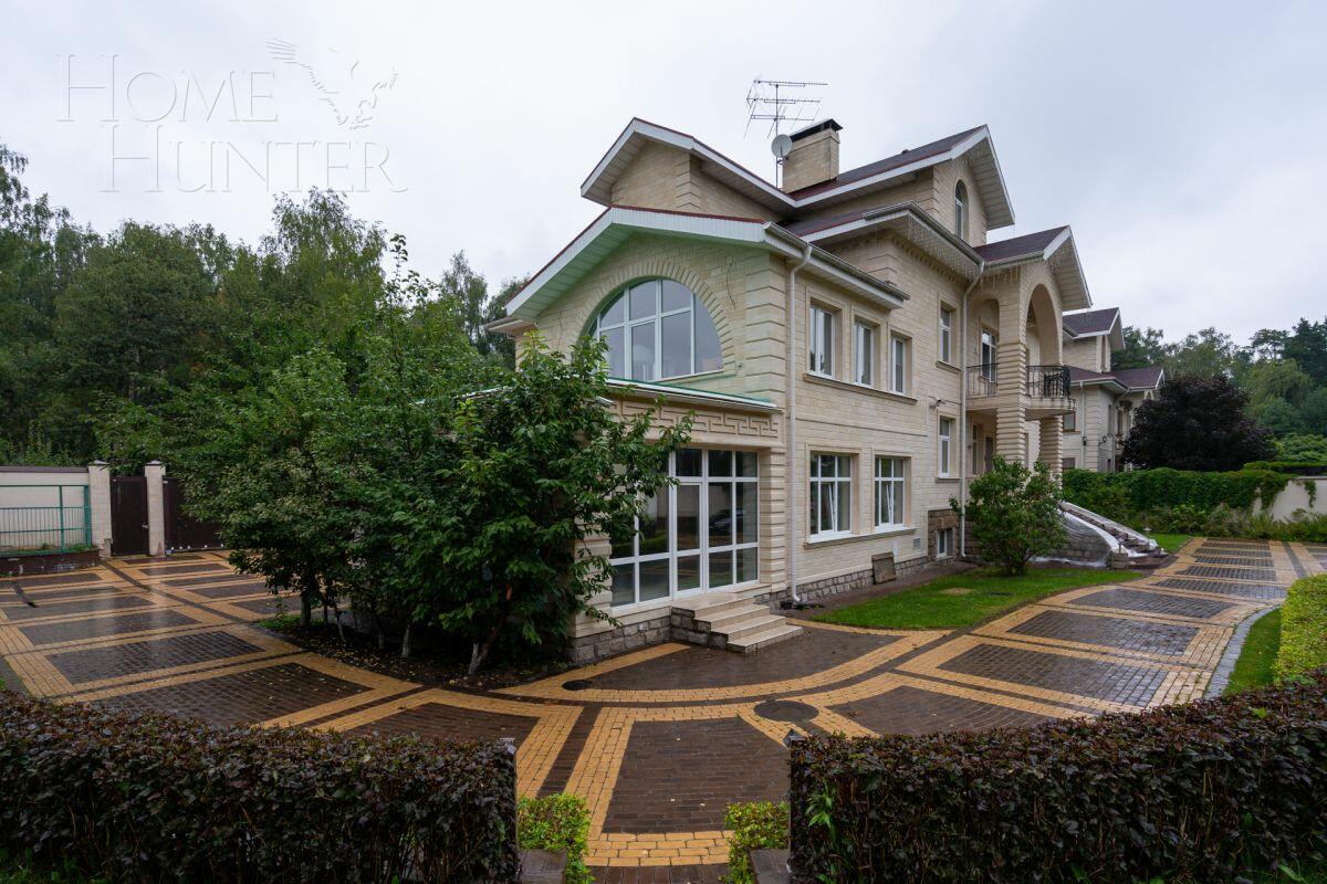 2-этажный коттедж 1 087 м² с отделкой