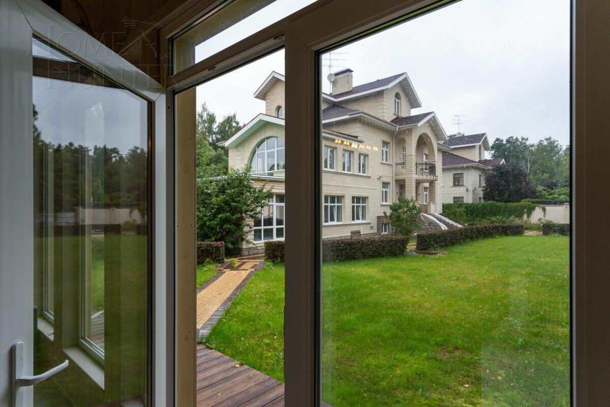 2-этажный коттедж 1 087 м² с отделкой