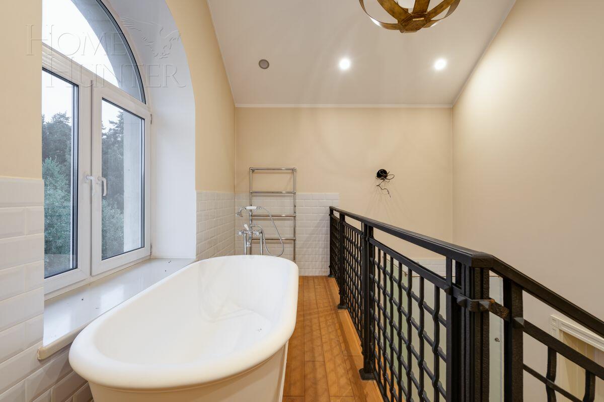 2-этажный коттедж 1 087 м² с отделкой